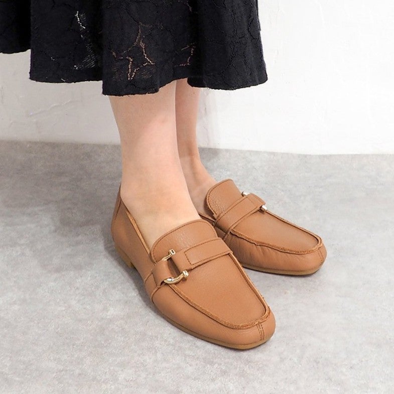 ライトブラウン