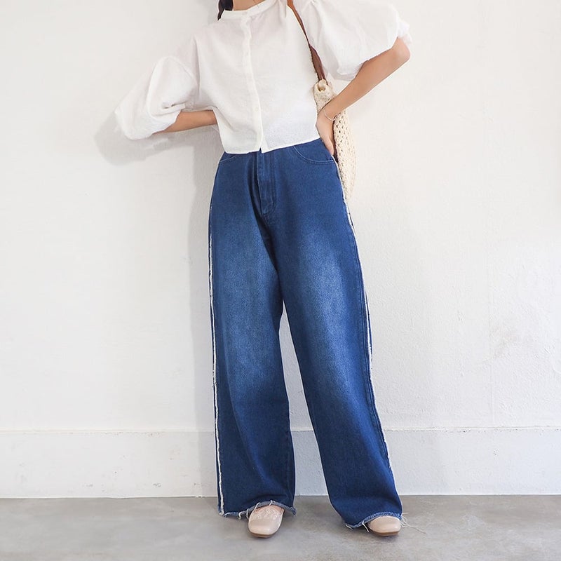 ライトベージュ