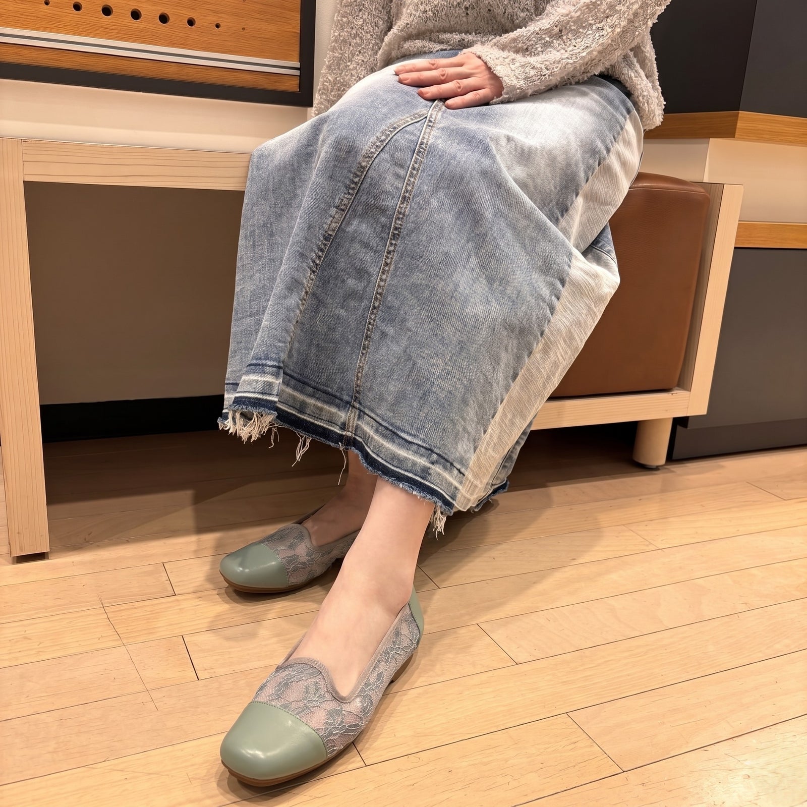 スタッフ着用：ライトグリーン