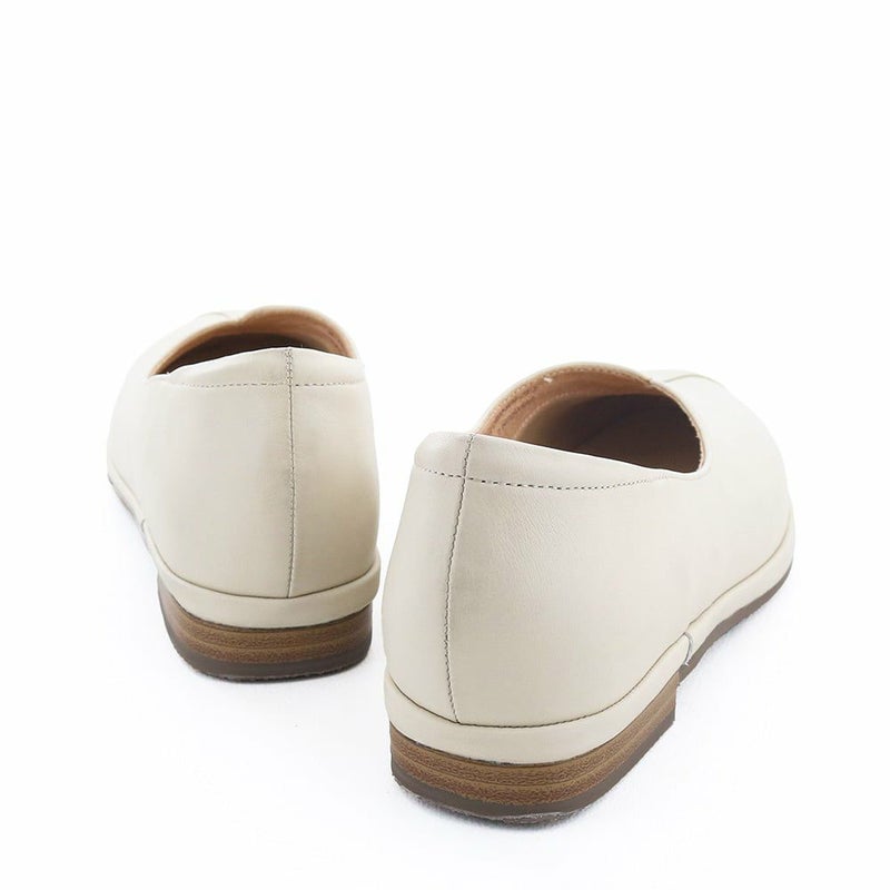 気負わず履ける、大人のためのデイリーシューズです