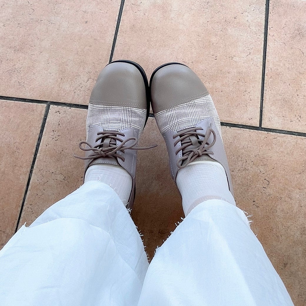 スタッフ着用：グレージュコンビ