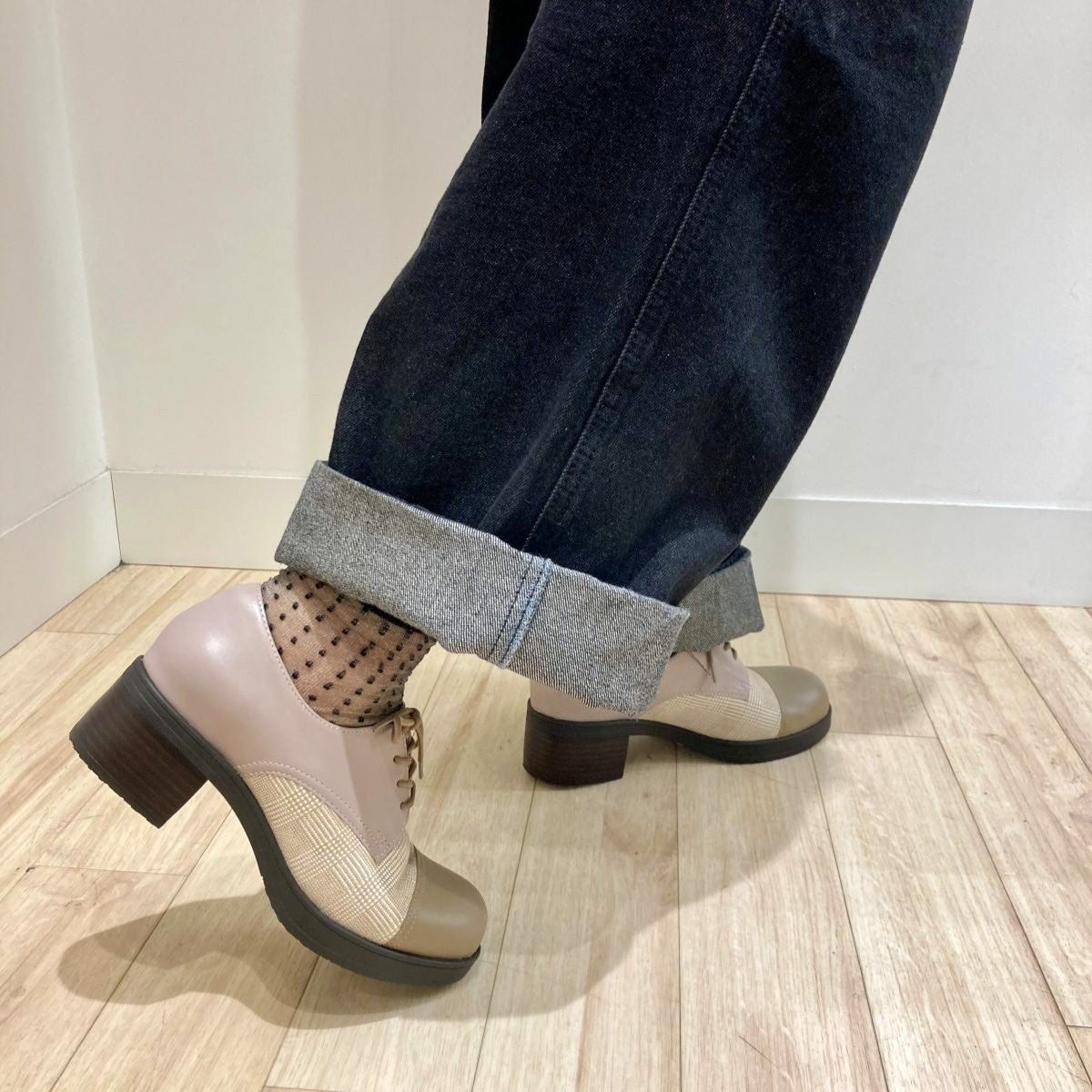 スタッフ着用：グレージュコンビ