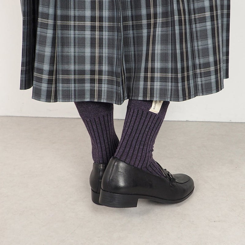 ブラック