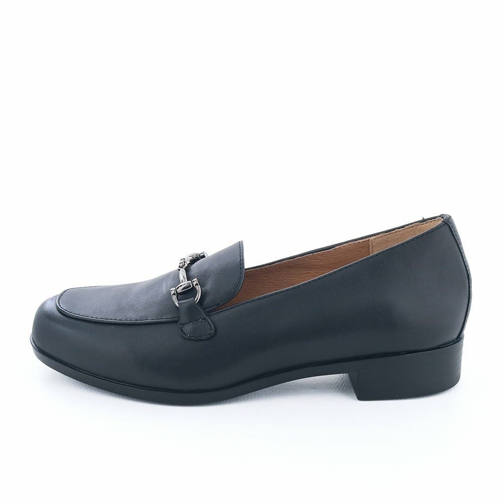 ベーシックでクラシカルなビットモカシューズ