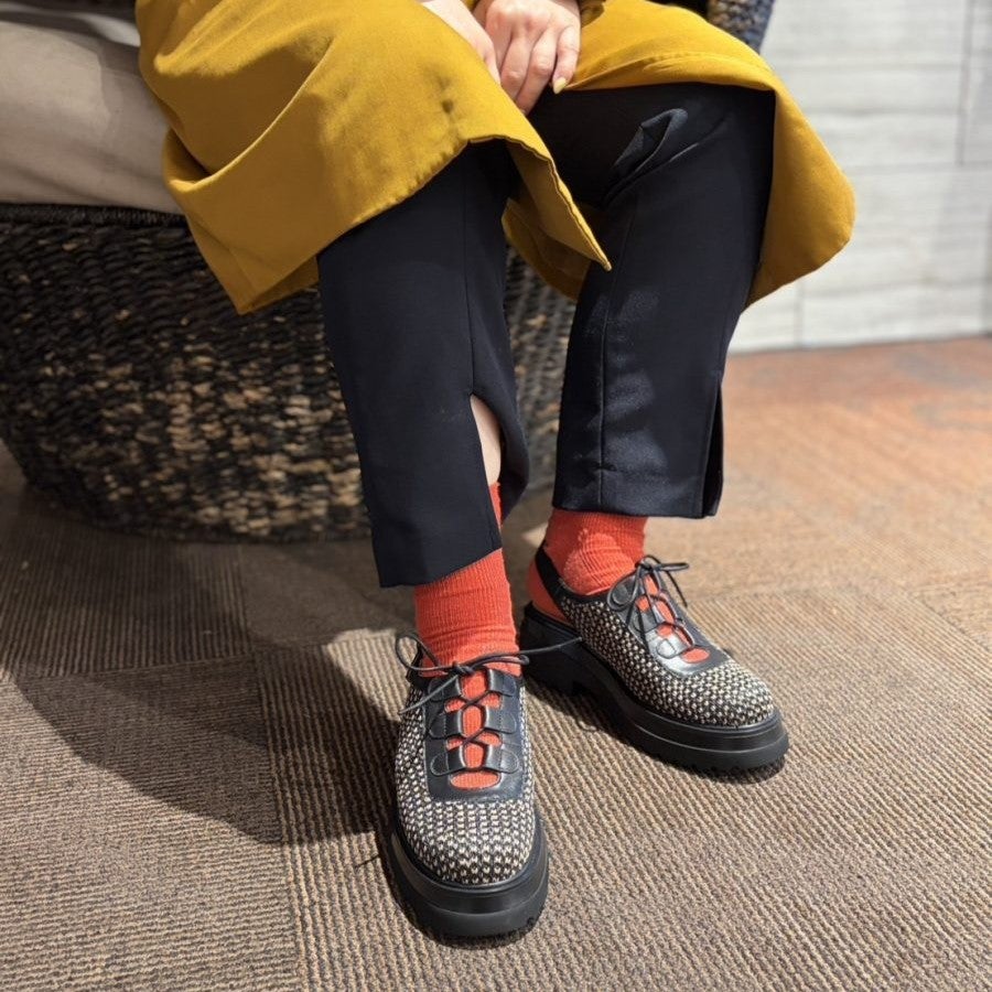 スタッフ着用：ブラックコンビ