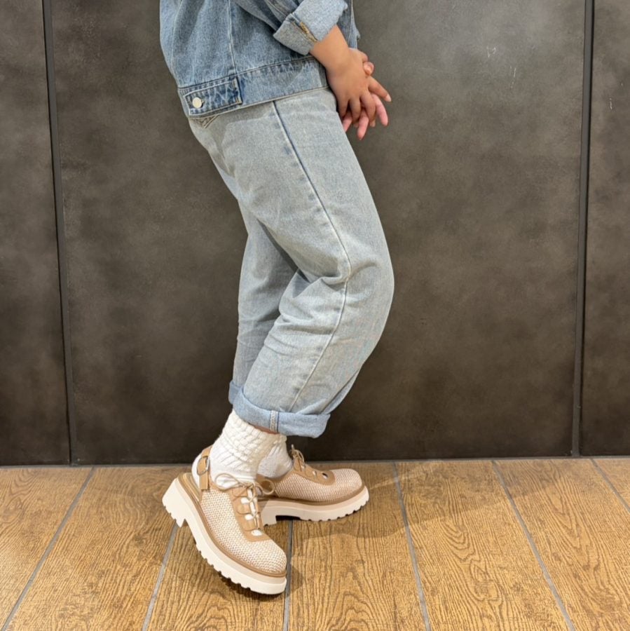 スタッフ着用：ライトベージュコンビ