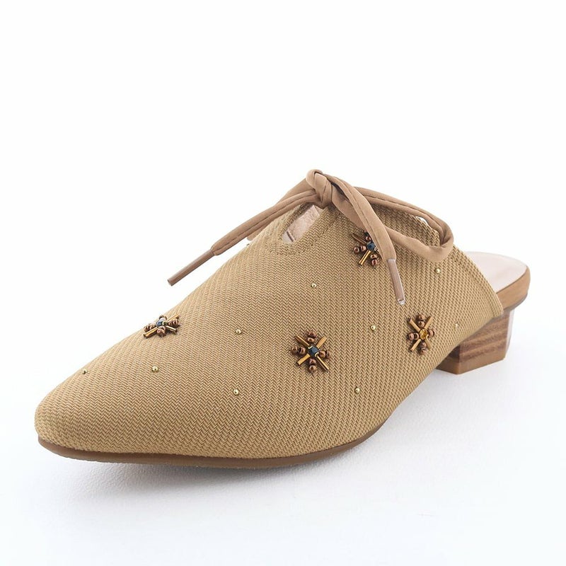 ライトブラウン