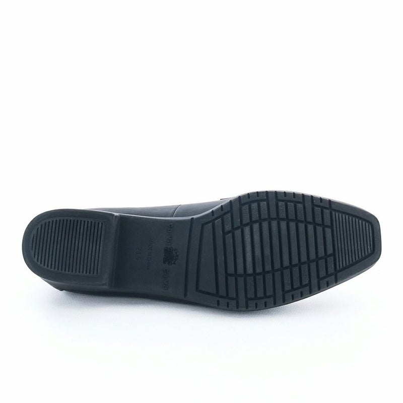 歩きやすさに定評のあるブランドオリジナルのモールドソールを使用