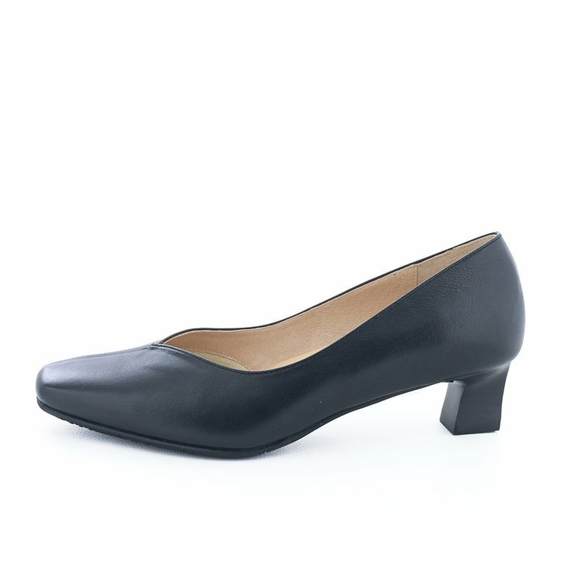 人気のソフトプレーンパンプスと同じラストを使用したパンプスが登場です