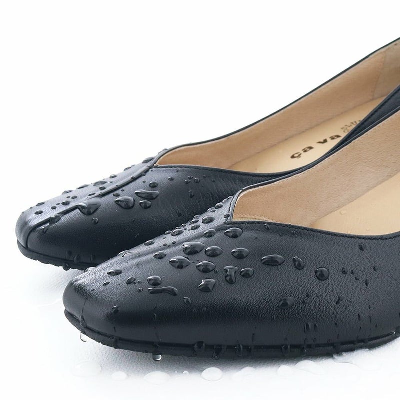 ブラックとアイボリーは撥水仕様。急な雨も安心です（プラチナは撥水ではありません）