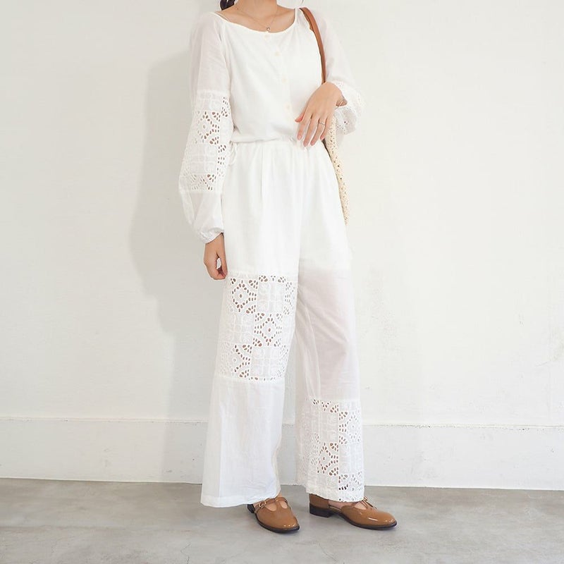 ライトブラウン