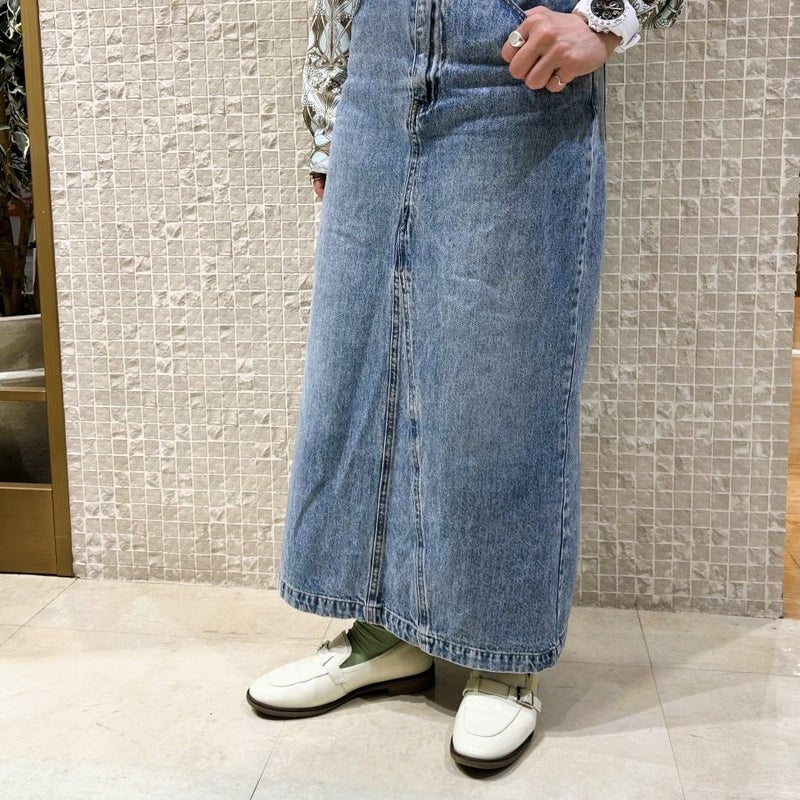 スタッフ着用：オフホワイト