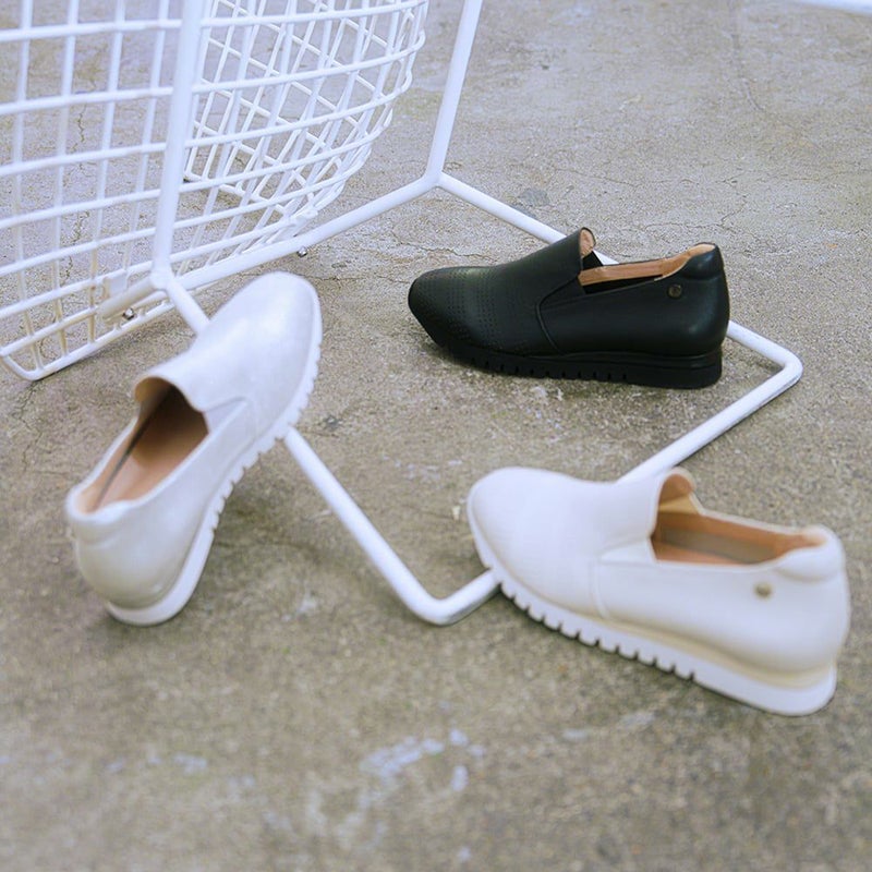 パンチングスリッポン