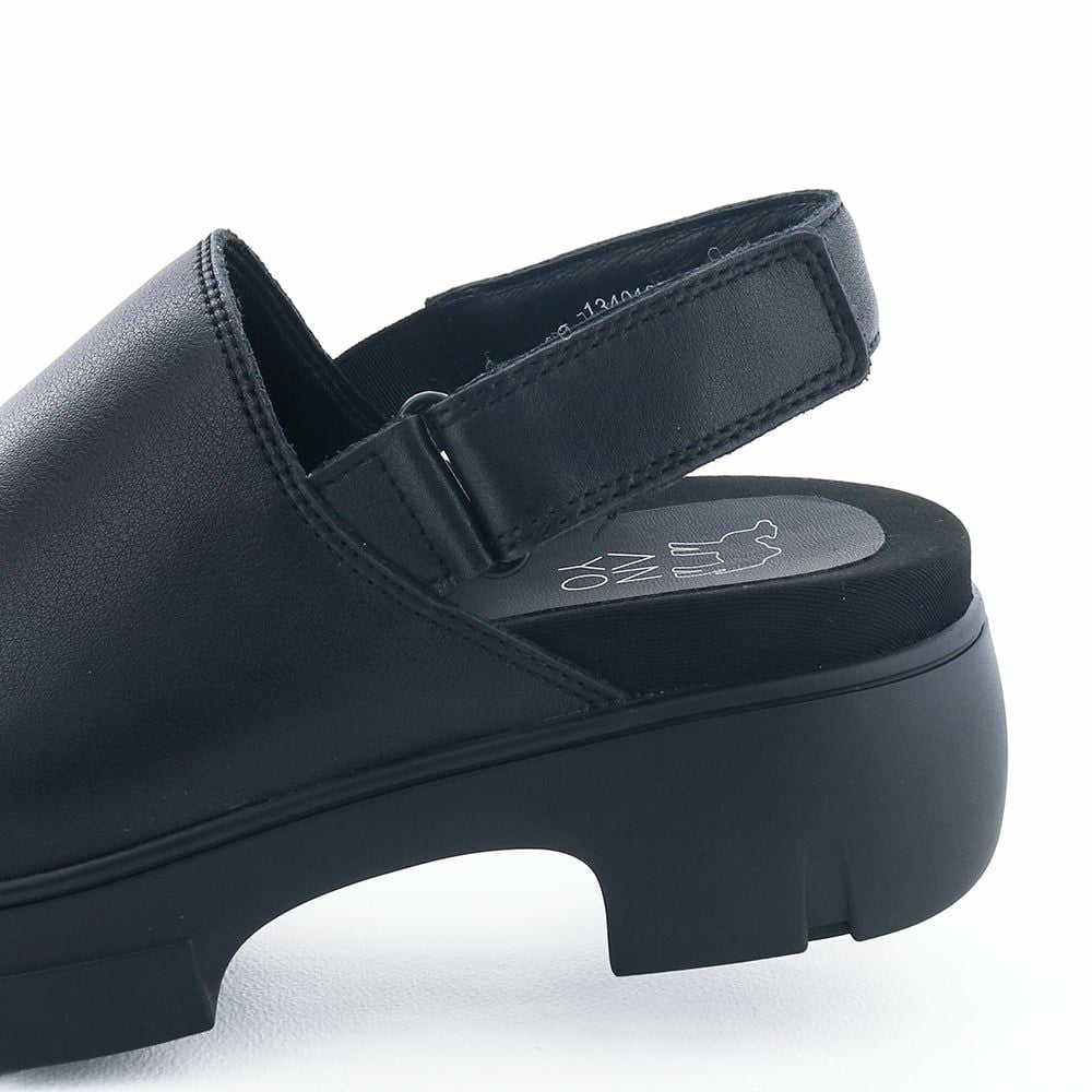 ヒールの高さ：約5.0cm