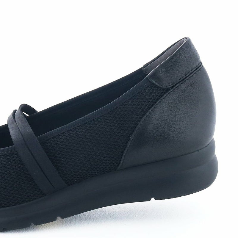 ヒールの高さ：約3.5cm