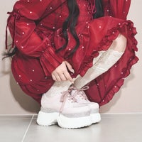 ピンク