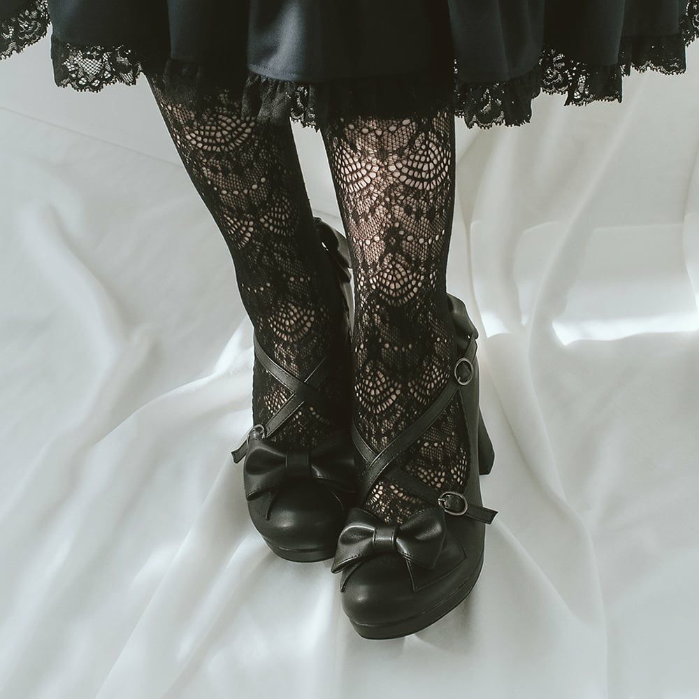 ブラック