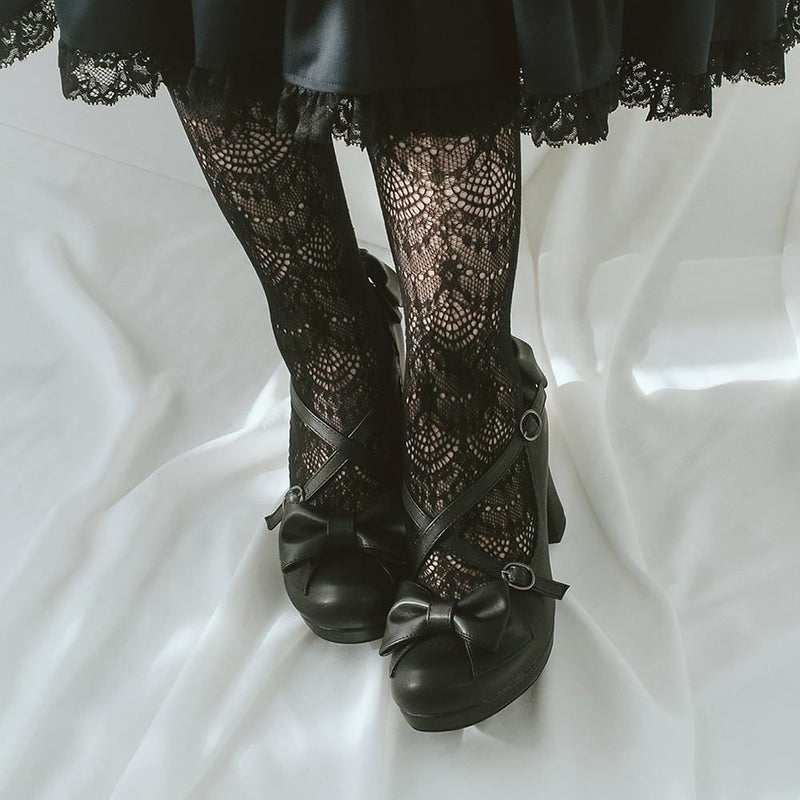 ブラック