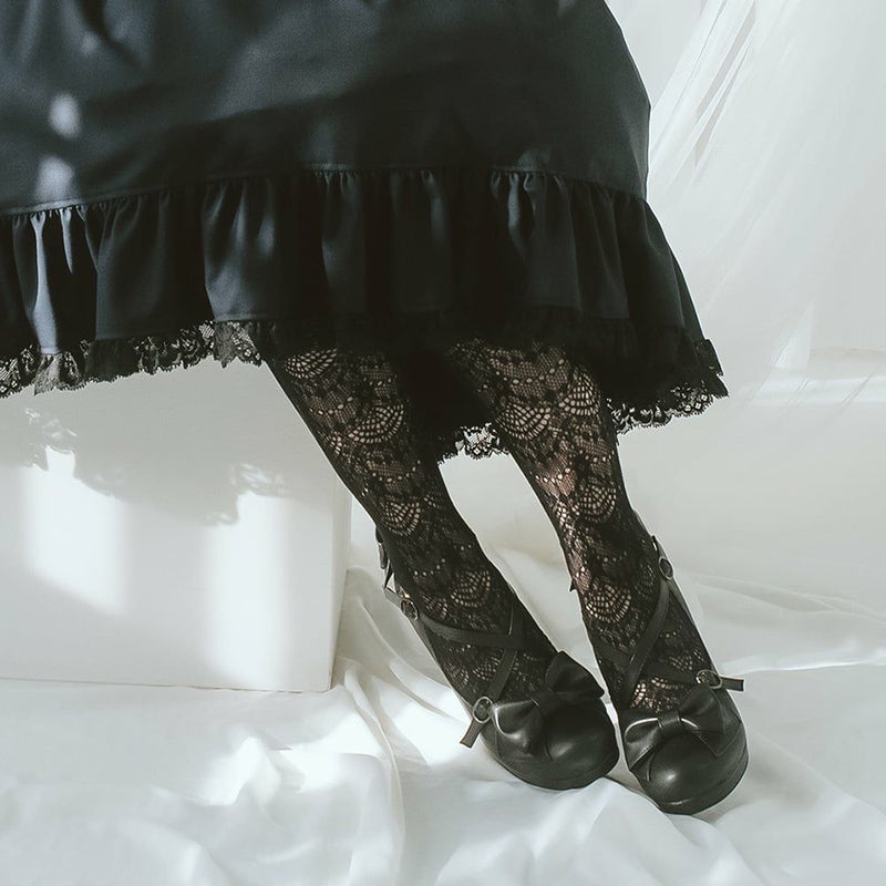 ブラック