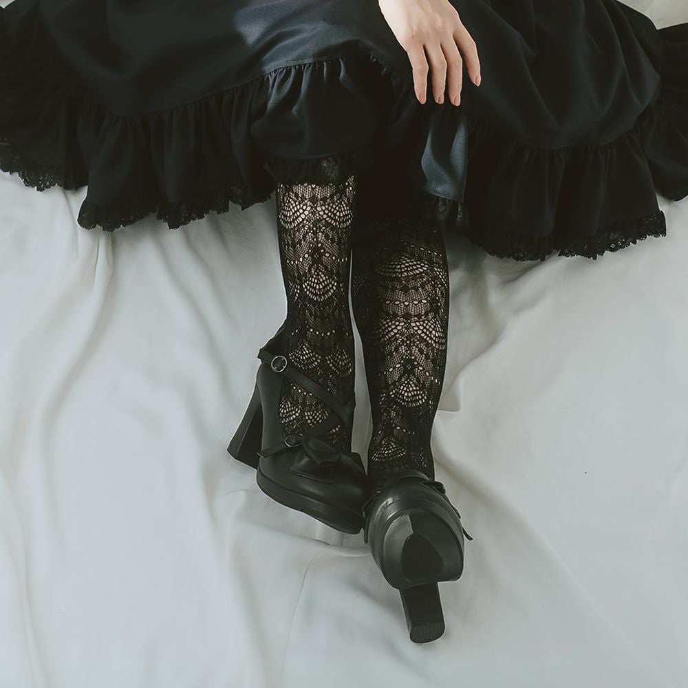ブラック