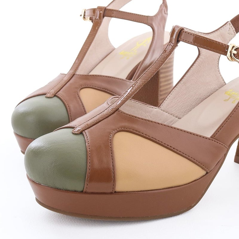 今季イチオシの「マルチ」は、履くだけで気分が上がるキャッチーな配色