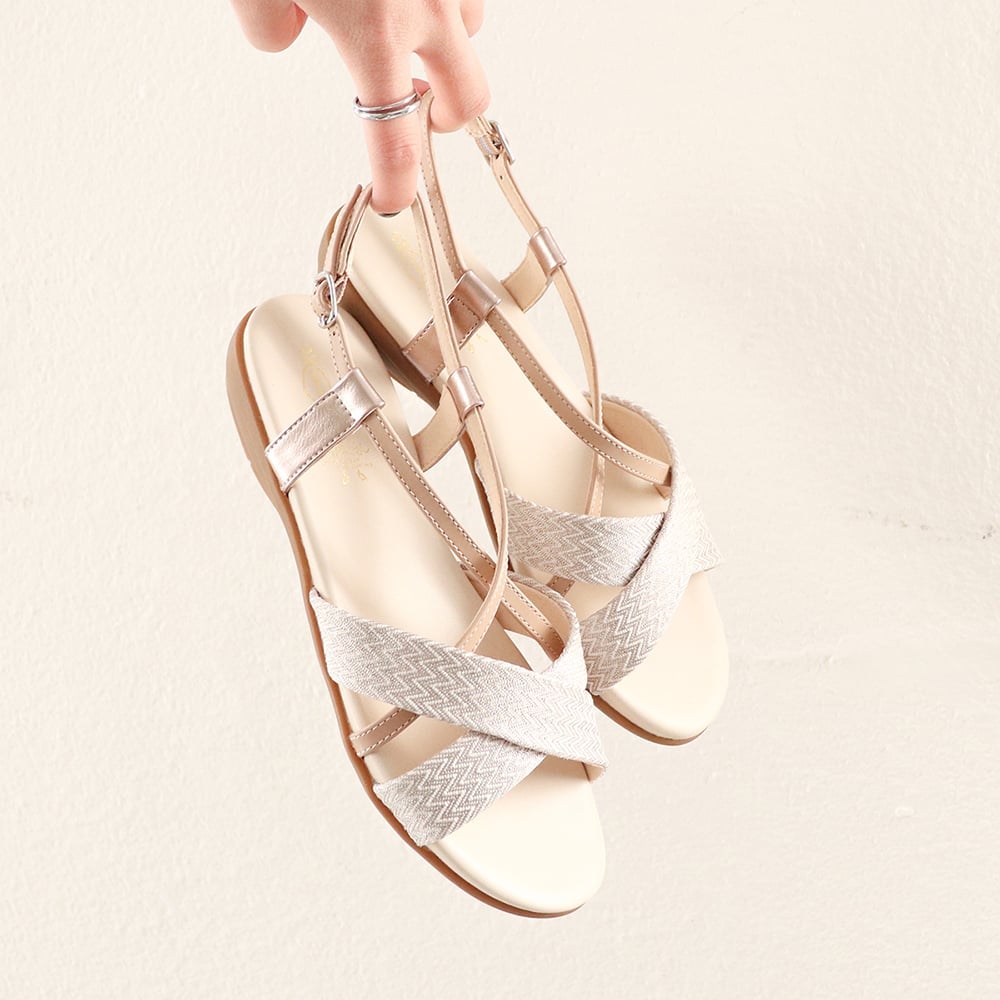 ベージュコンビ