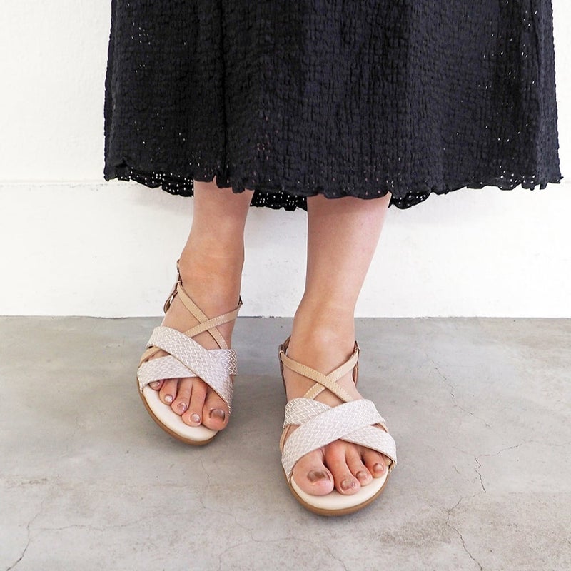 ベージュコンビ