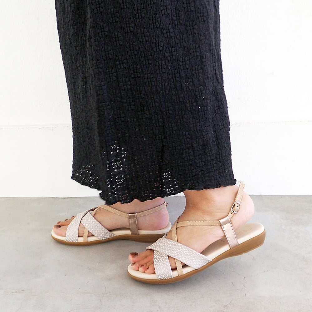 ベージュコンビ