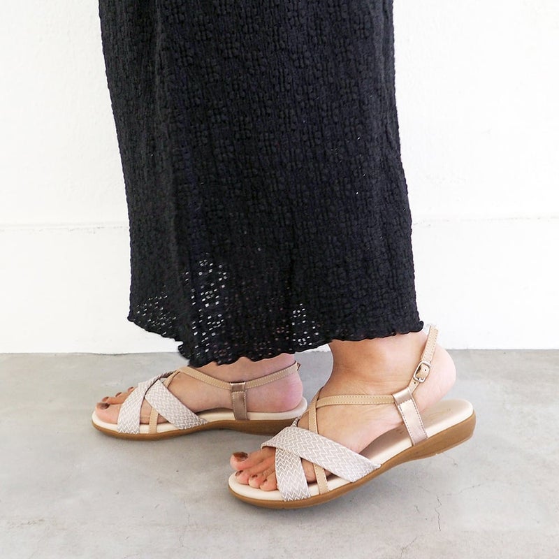 ベージュコンビ