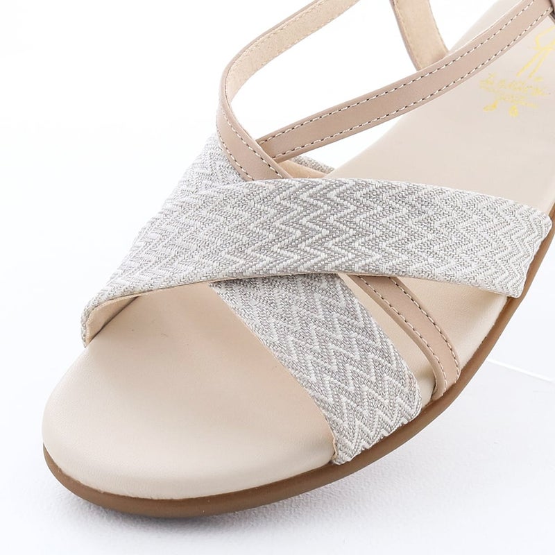 ファブリックベルトがポイント（ベージュコンビ）