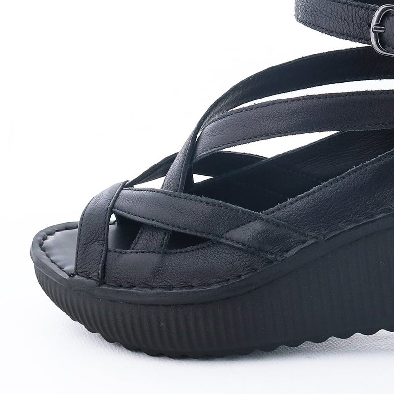 前底の厚さ：約3.0cm