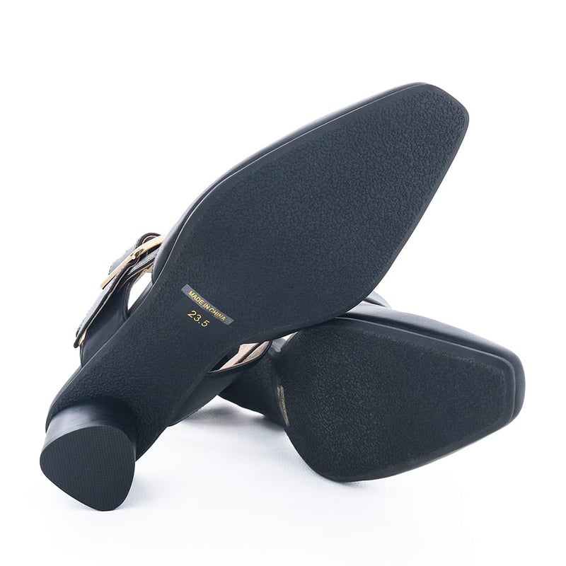 きちんと感と履きやすさの両方を叶える大人のデイリーシューズです