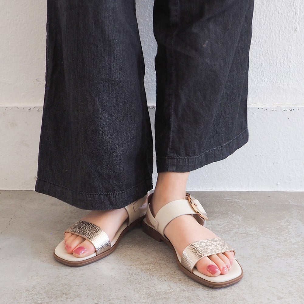 オフホワイトコンビ