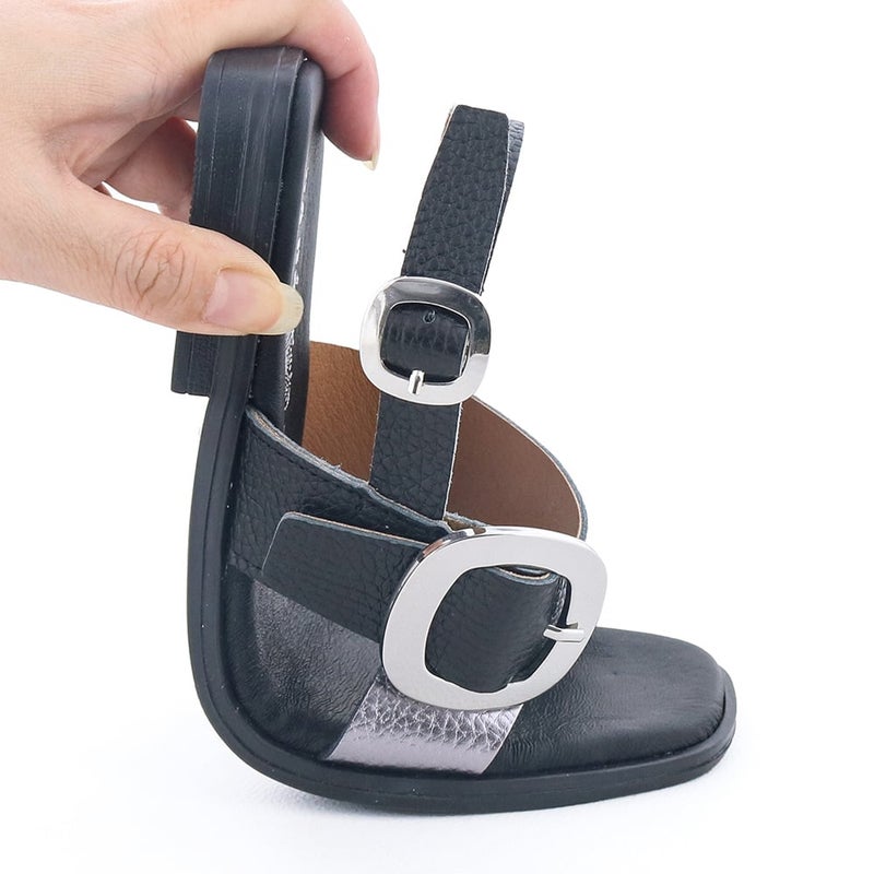 ソールの返りが良いので歩行もしやすい