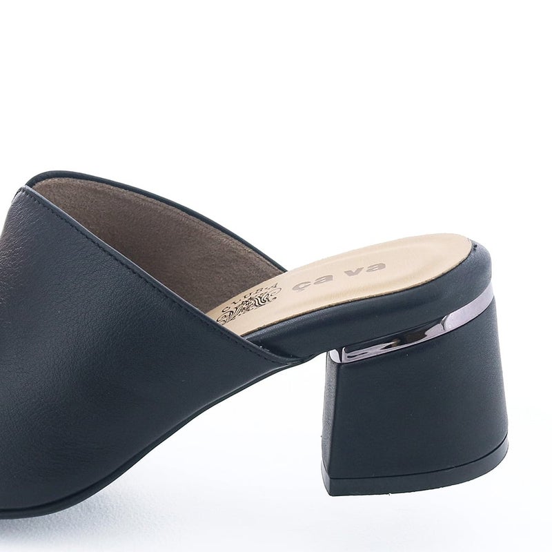 ヒールの高さ：約4.5cm