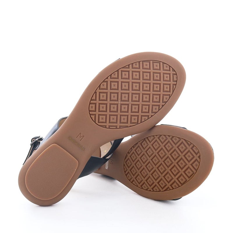 ブランドオリジナルのモールドソールで快適に過ごせます