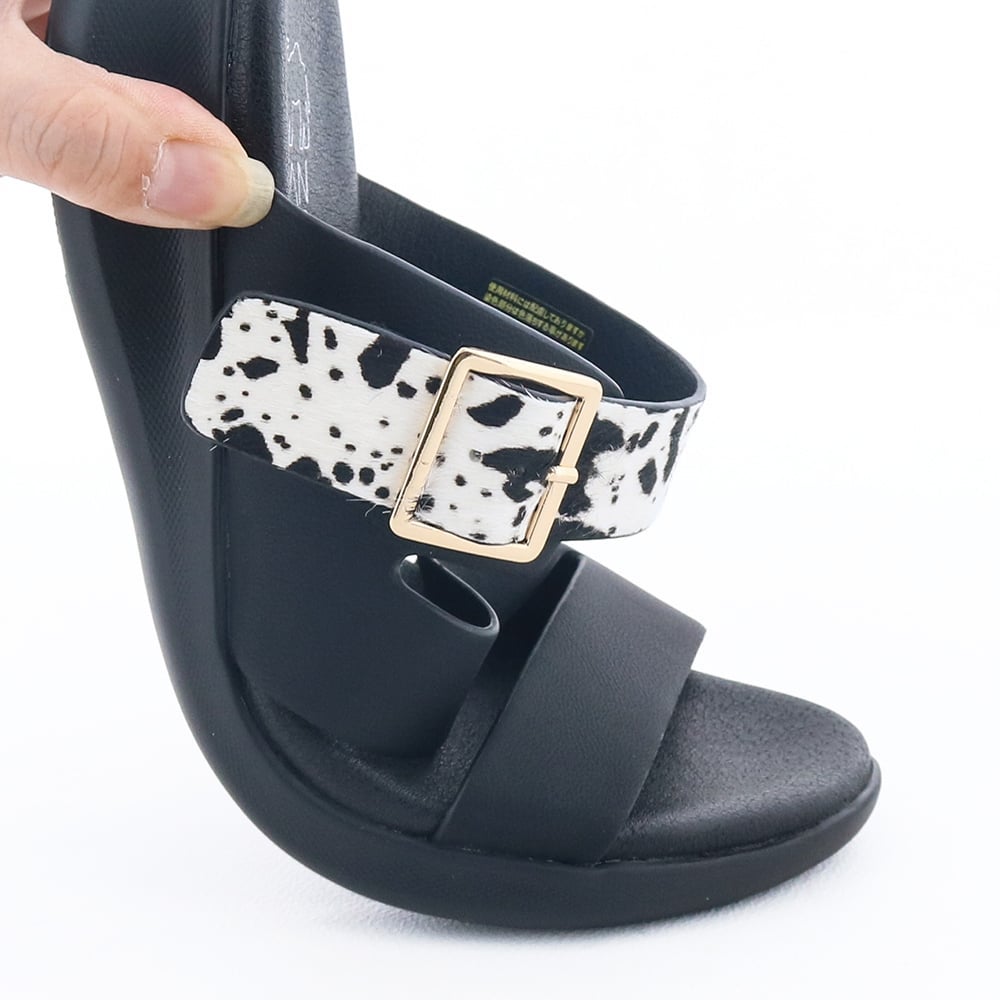 ソールの返りが良く、歩行もスムーズです