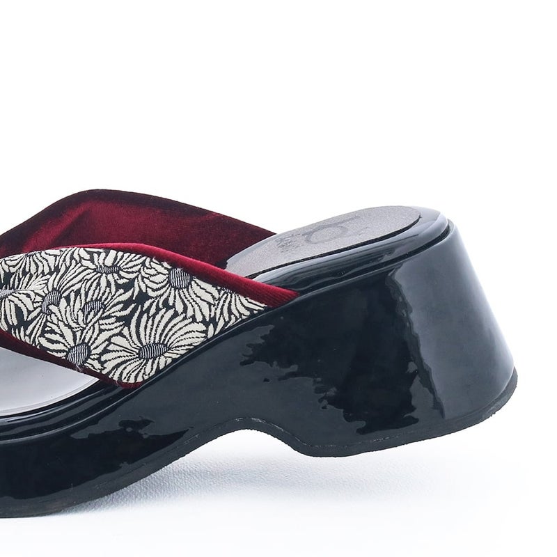 ヒールの高さ：約6.5cm