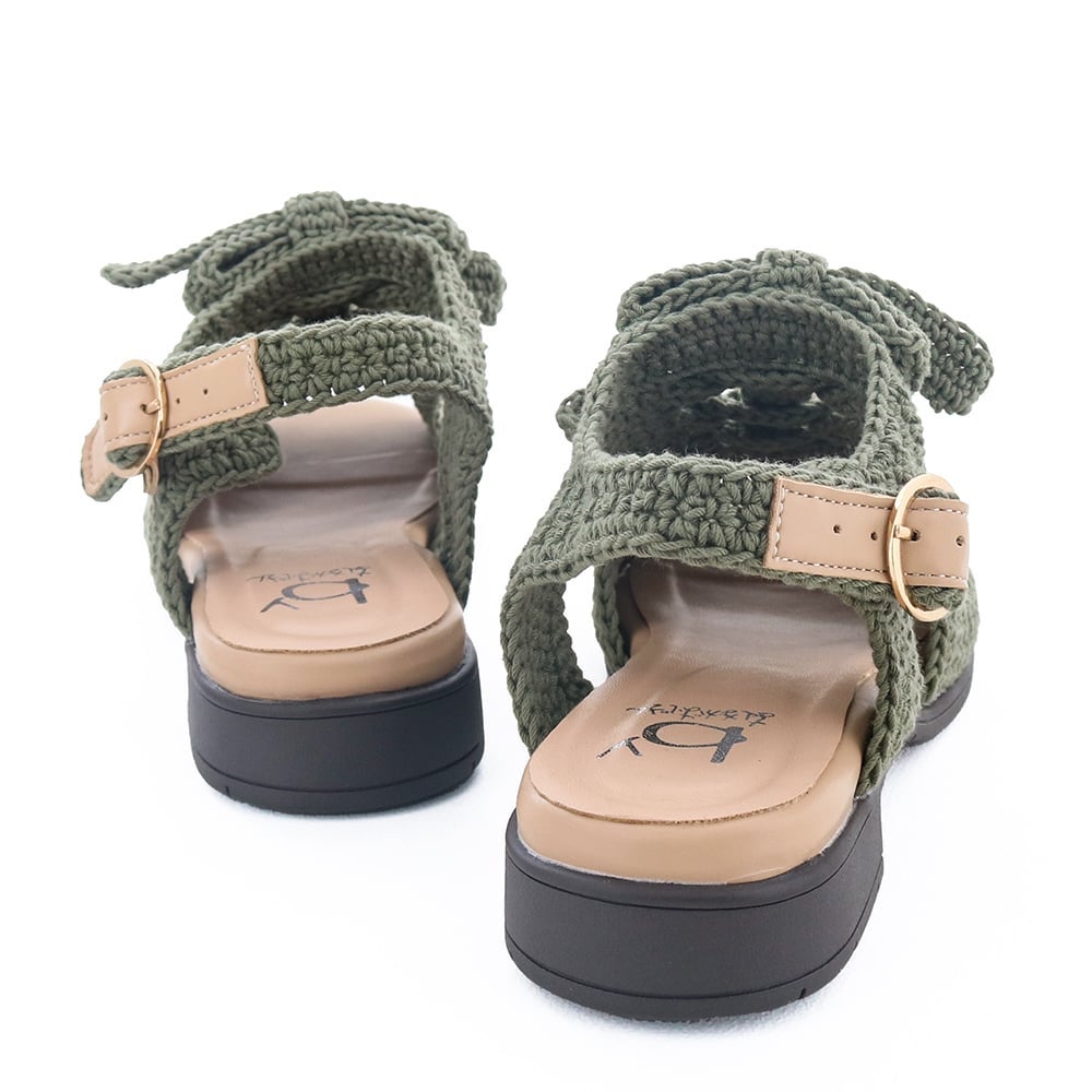 見た目通りの履きやすさでリラックス感たっぷりです