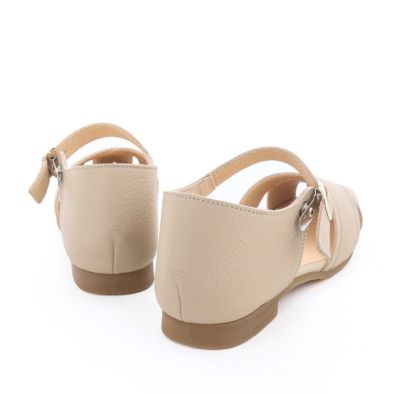 サンダルが苦手な方にもお勧めしたい夏靴です