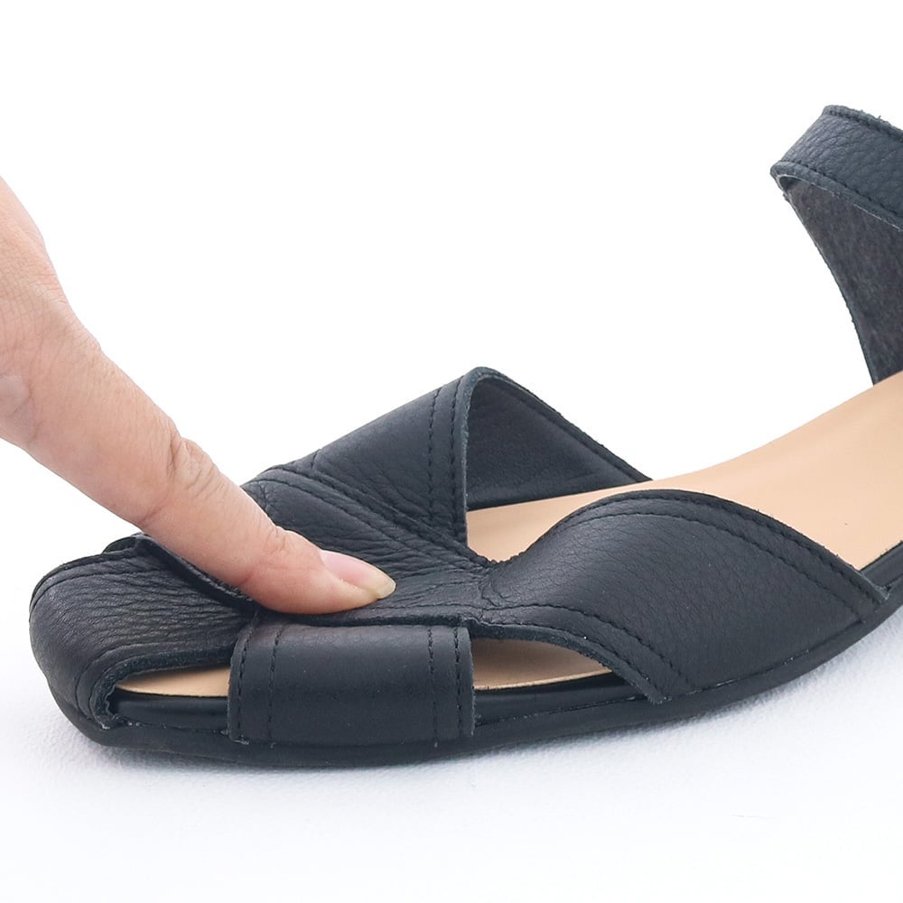 ENあしながおじさんらしくソフトな仕立てで足なじみ◎