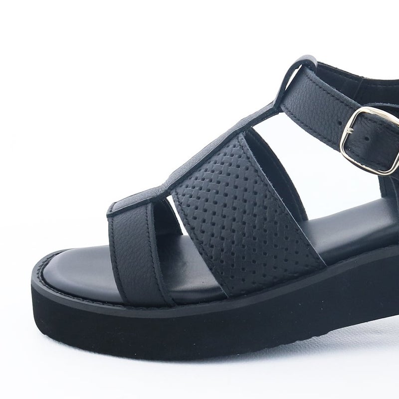 前底の厚さ：約2.0cm