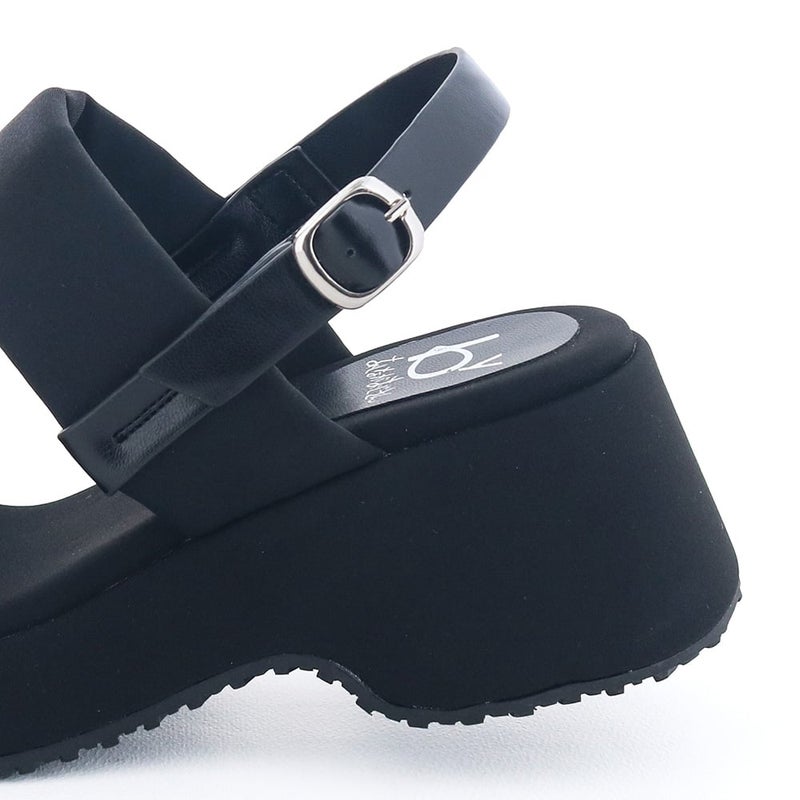 ヒールの高さ：約6.5cm