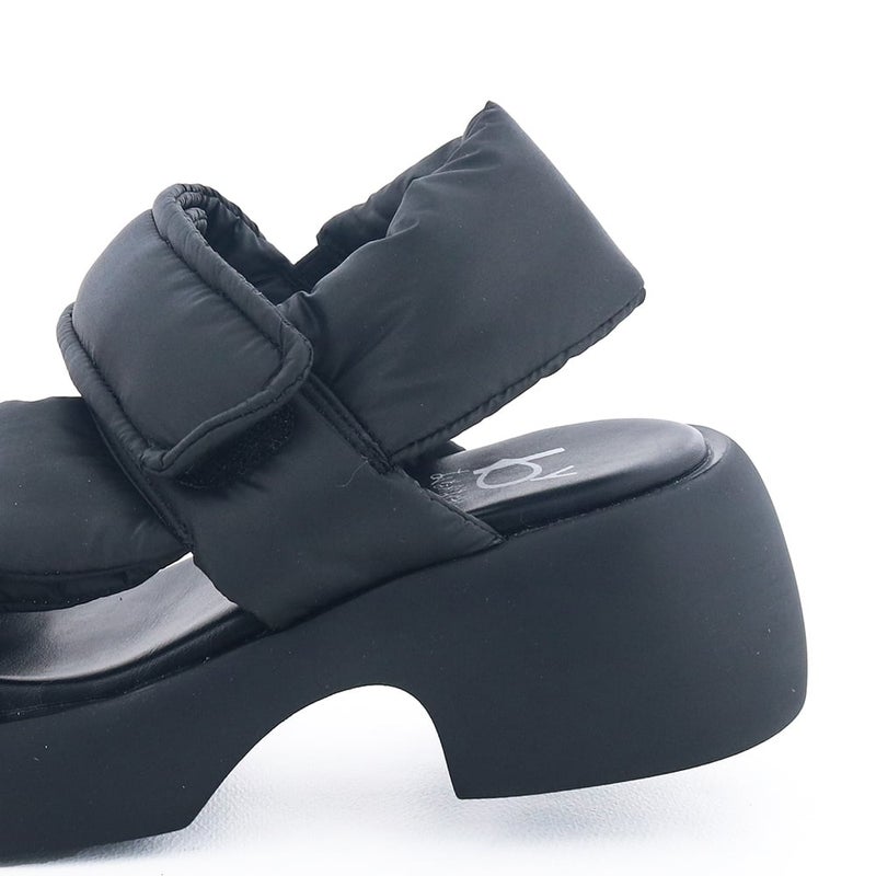 ヒールの高さ：約6.0cm