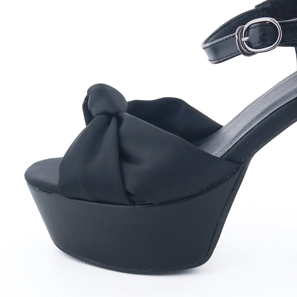 前底の厚さ：約4.5cm