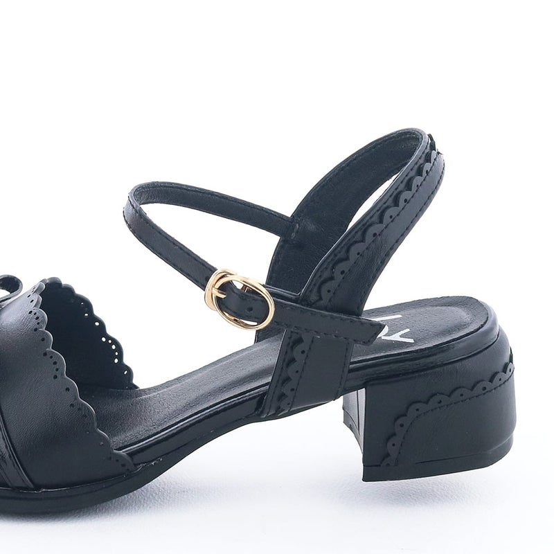 ヒールの高さ：約4.5cm