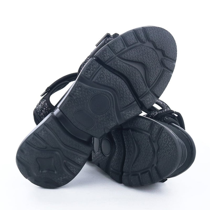 ソール全体に厚みがありヒール傾斜は4.0cmほど