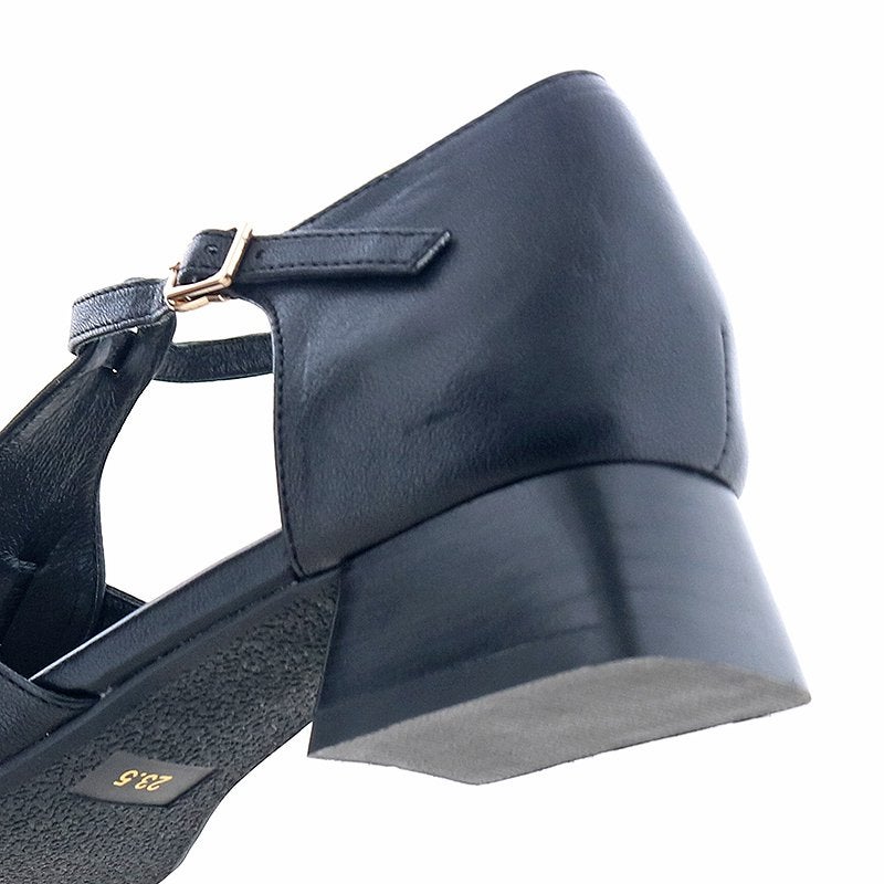 ヒールの高さ：約3.0cm