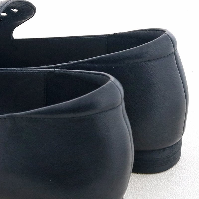 かかとを優しく守るパッド入り