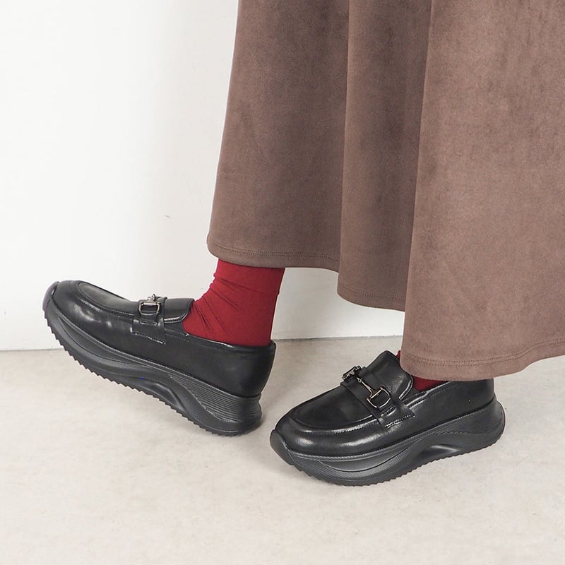ブラック